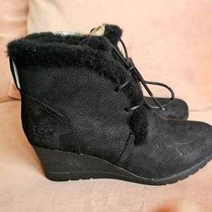NEW!!Jeovana Black Wedge Ankle Boot